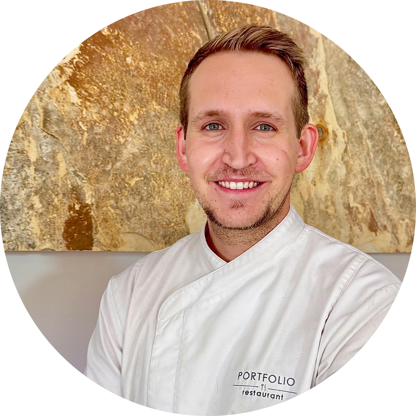 Viktor Novák, sous-chef